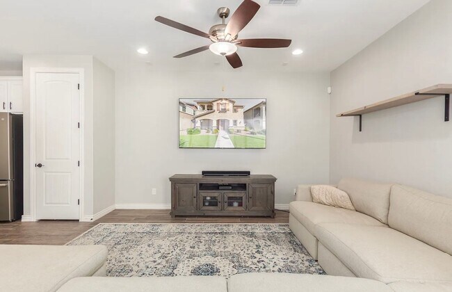 Foto del edificio - Welcome to your next home at Cooley Station!