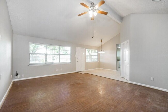 Building Photo - 11711 Spruce Mountain Dr