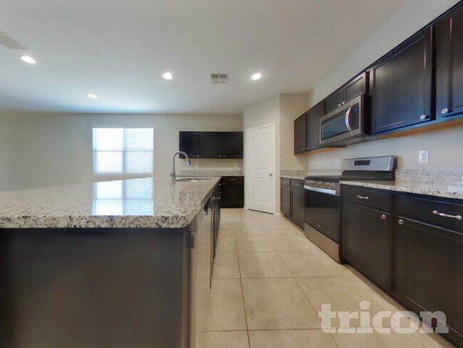 Foto del edificio - 31026 W Earll Dr