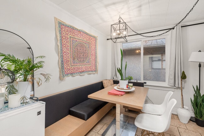 Building Photo - 20 Sea Ave