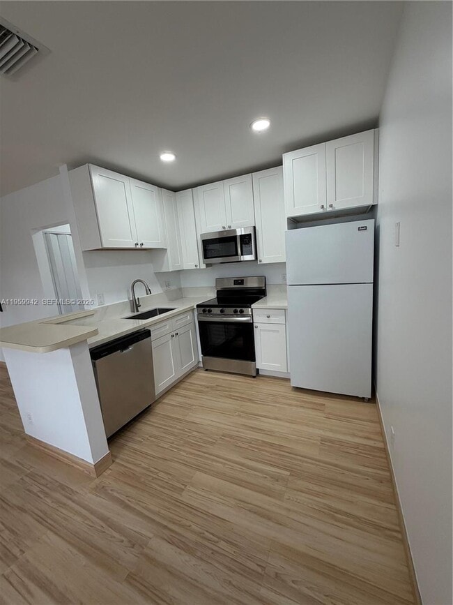 Building Photo - 2846 Coral Springs Dr