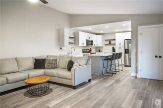 Building Photo - 17309 Timber Oak Ln