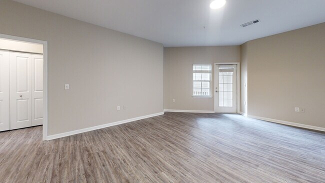 Interior Photo - The Quarters at Towson Town Center