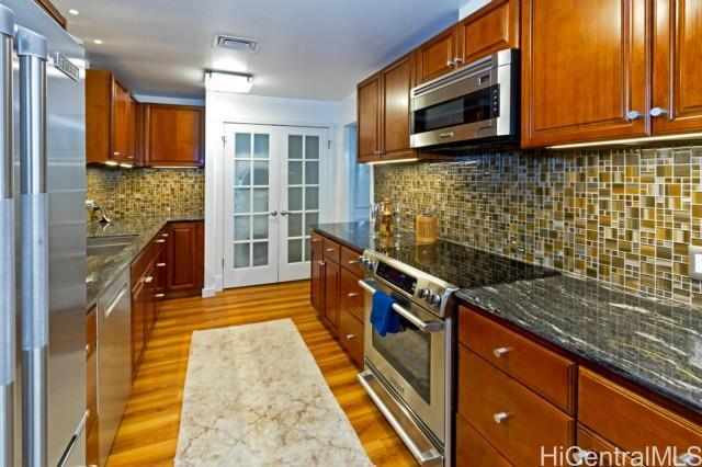 Building Photo - 4999 Kahala Ave