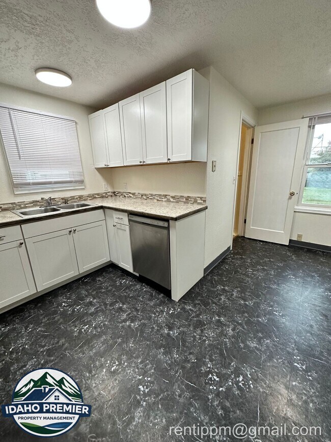 Foto del edificio - 709 N Stanley St