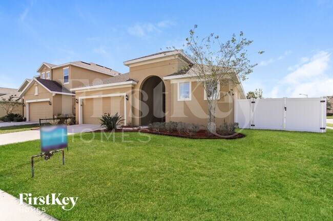 Foto del edificio - 3000 Lady Mae Ln