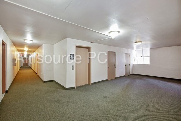 Foto del edificio - 8411 NW 8th St