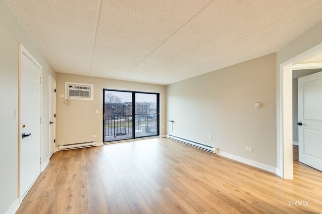 Building Photo - 724 Briar Hill Ln