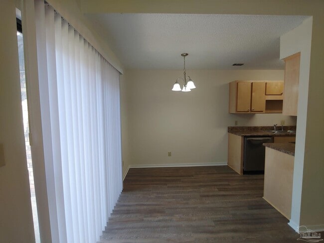 Foto del edificio - 1440 N 61st Ave