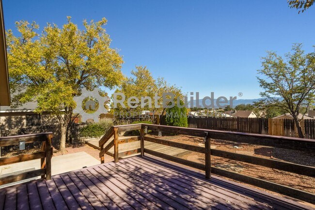 Foto del edificio - 708 Shire St SW