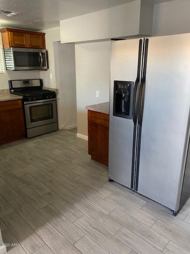 Foto del edificio - 8821 N 4th St