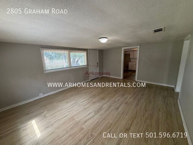 Foto del edificio - 2805 Graham Rd