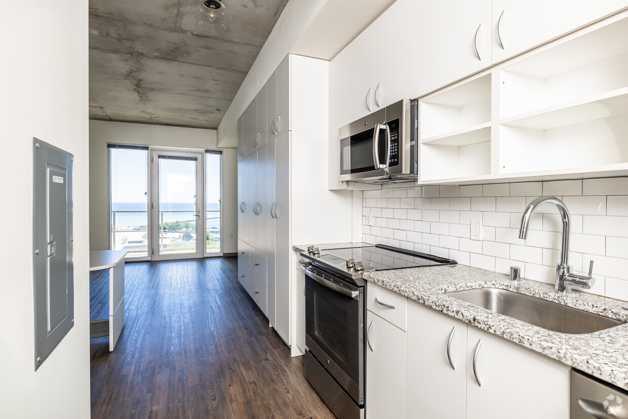 Urbanite - 1840 N Farwell Ave Milwaukee, WI 53202 | Apartments.com