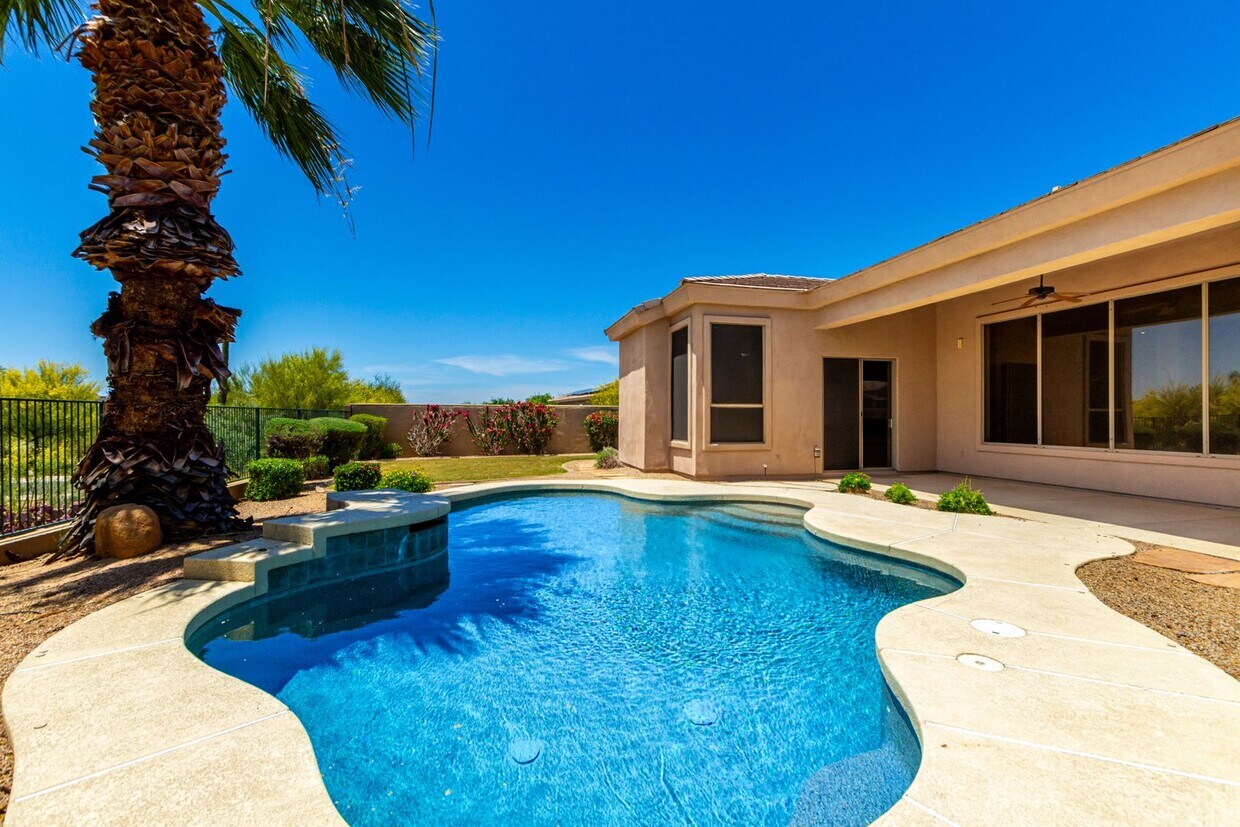 Primary Photo - 3 BED 2.5 BATHROOM HOME W/ OFFICE/DEN 3 CA...