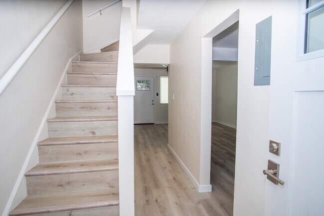 Foto del edificio - 6729 Kelly St