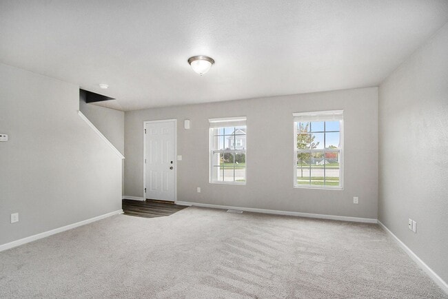 Building Photo - Charming and spacious 4-bedroom, 2.5 -bathroom rental property Immediate Availability