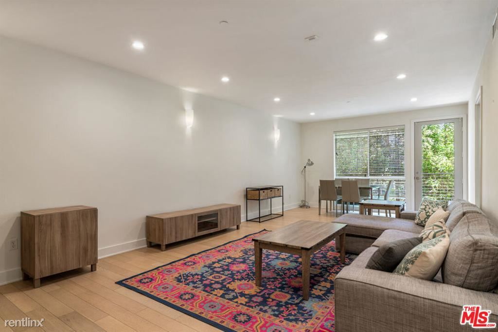 Foto principal - 600 S Ridgeley Dr