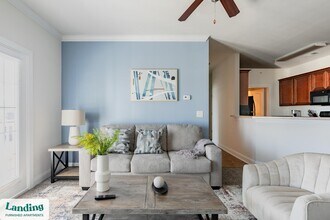 Building Photo - 2118 Silvercrest Dr