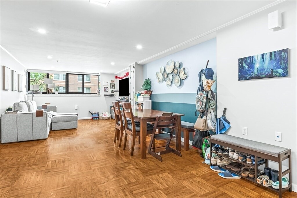 Foto principal - 357 Commercial St