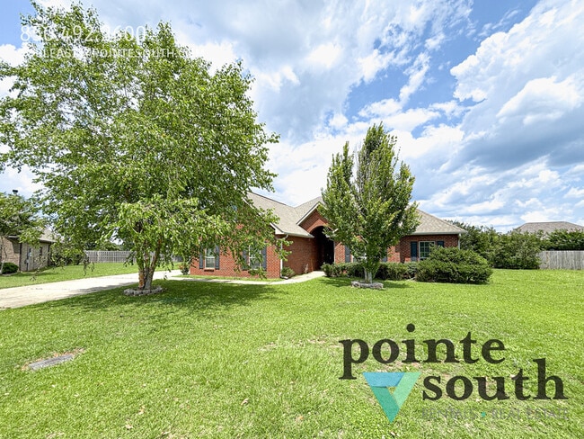 Building Photo - 24119 Weatherbee Park Dr