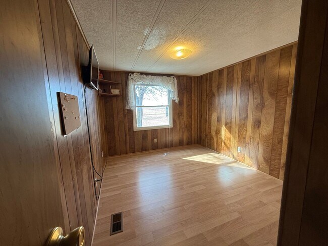 Foto del edificio - 61144 Bryan Rd