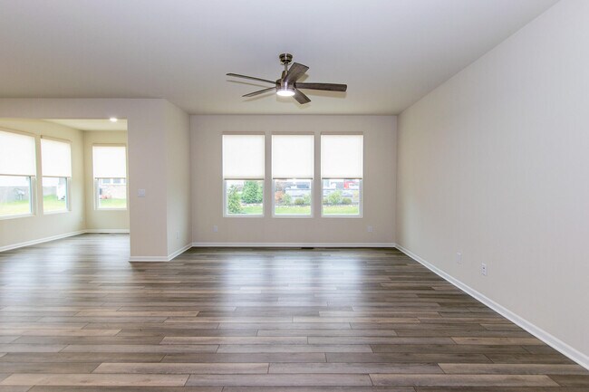 Foto del edificio - 717 Risdon Trail S