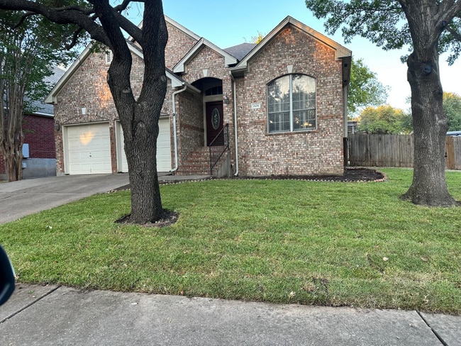 Building Photo - 1806 Chasewood Dr