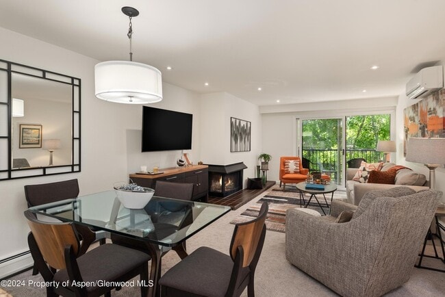 Building Photo - 205 E Durant Ave