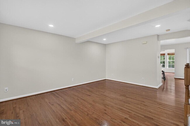 Foto del edificio - 15044 Gaffney Cir