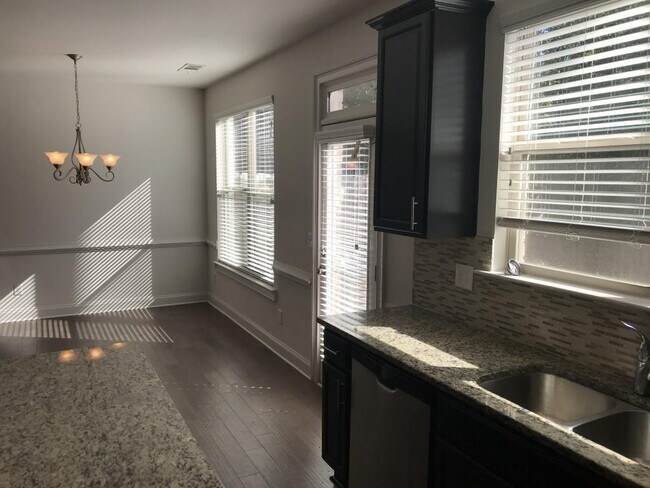 Foto del edificio - 2058 Brightleaf Way