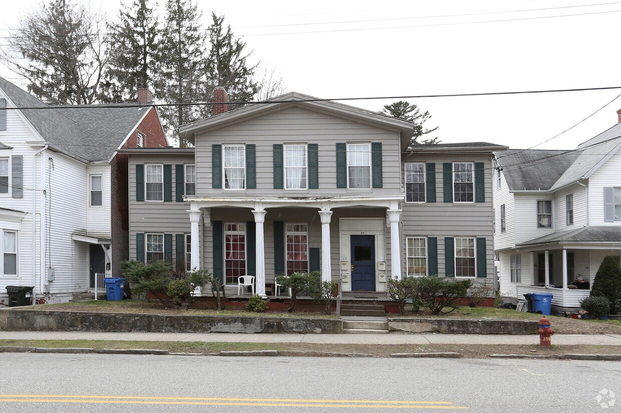 Foto del edificio - 82 Mckinley Ave