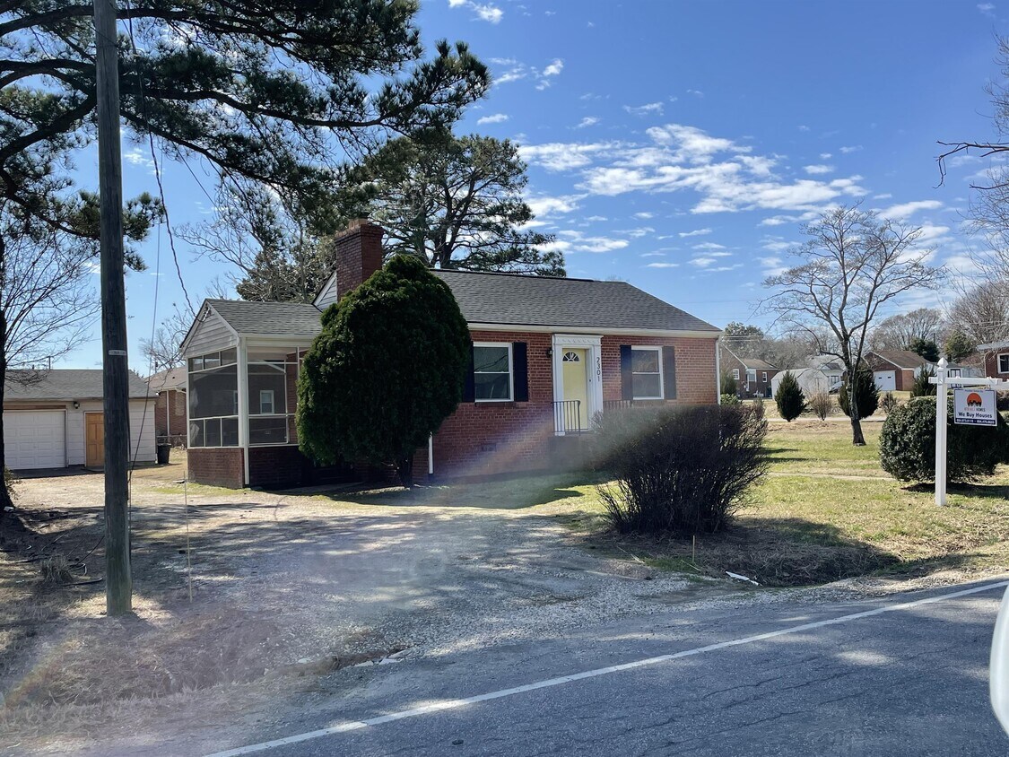 Primary Photo - 2301 Springdale Rd