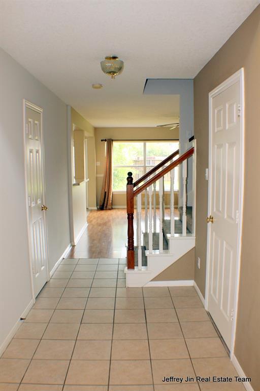 Building Photo - 4905 E Columbary Dr
