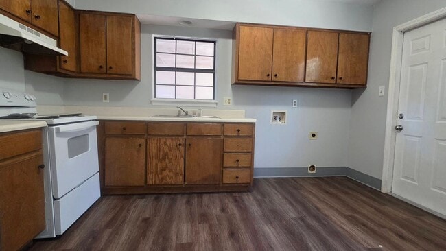 Building Photo - 1974 S Riverview Cir