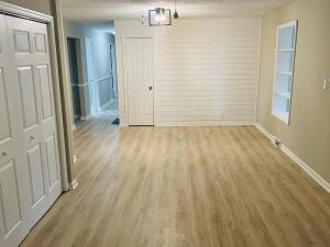 Foto del edificio - 321 Sunset Dr