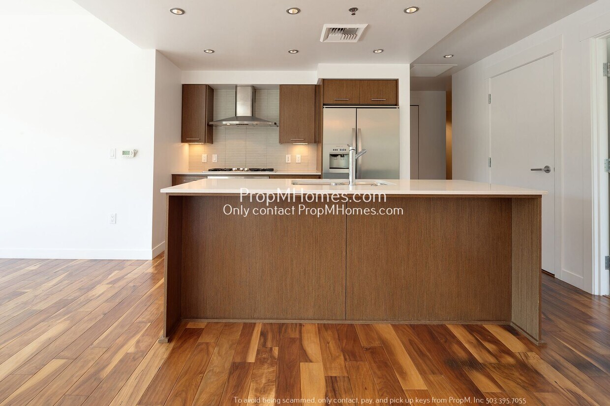 Luxurious One Bedroom Condo at the Pearl District Waterfront! - Luxurious One Bedroom Condo at the Pearl District Waterfront!