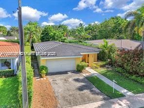 Primary Photo - 527 Gerona Ave