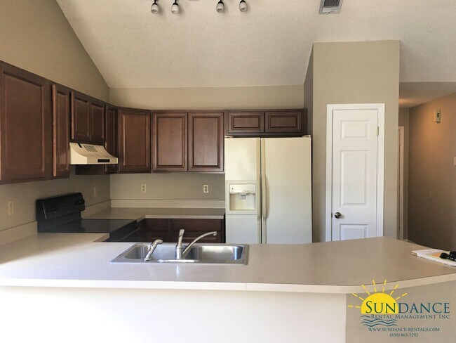 Building Photo - Beautiful 3 Bedroom Home in Mary Esther