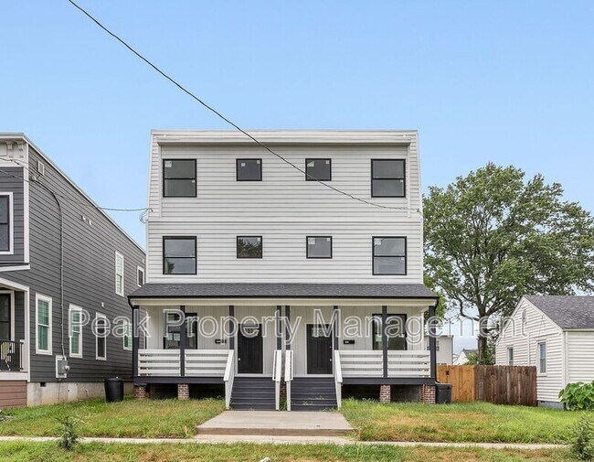 Building Photo - 1322 N 31st St