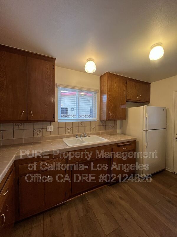 Building Photo - 19327 Reinhart Ave
