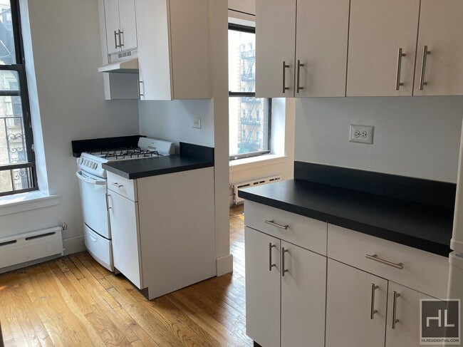 Building Photo - 2 Bedroom Apartment In Little Italy! $5,000