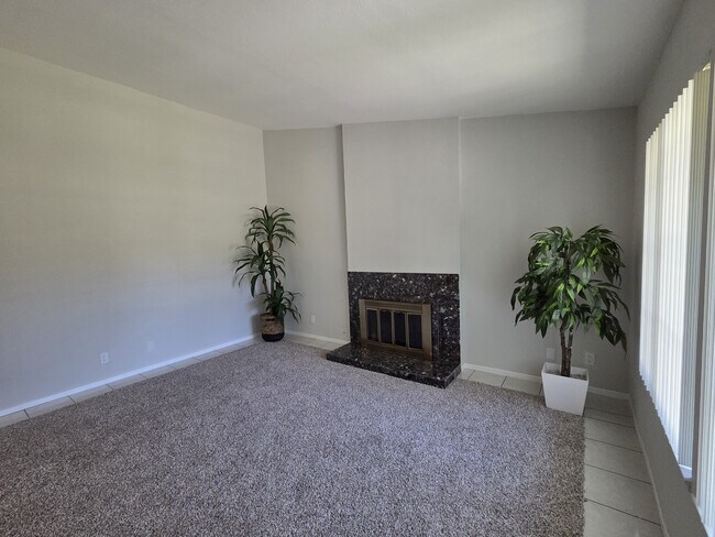 Foto del edificio - 14232 Matisse Ave