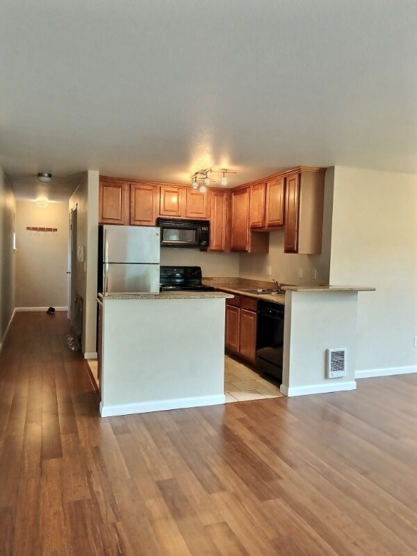 Building Photo - 20324 Bothell Everett Hwy