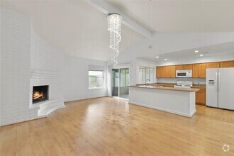 Building Photo - 15823 Fox Springs Dr