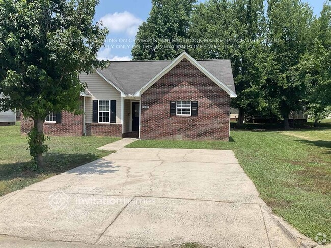 Building Photo - 2038 Samantha Dr