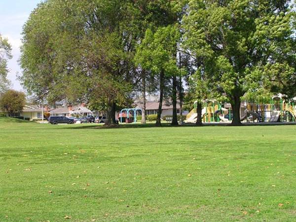 Foto principal - 16642 Goldenwest St
