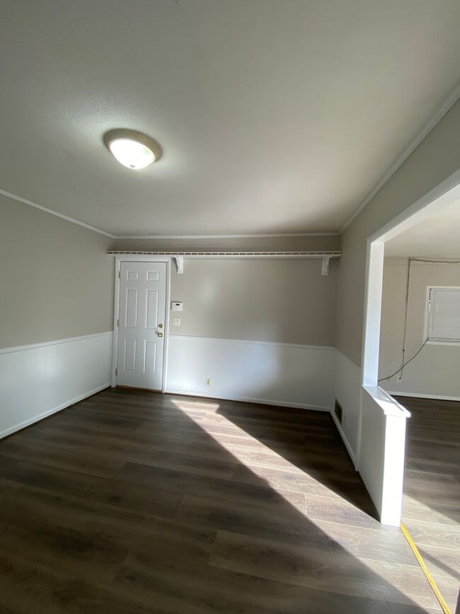 Foto del edificio - 18 Edwin Ave