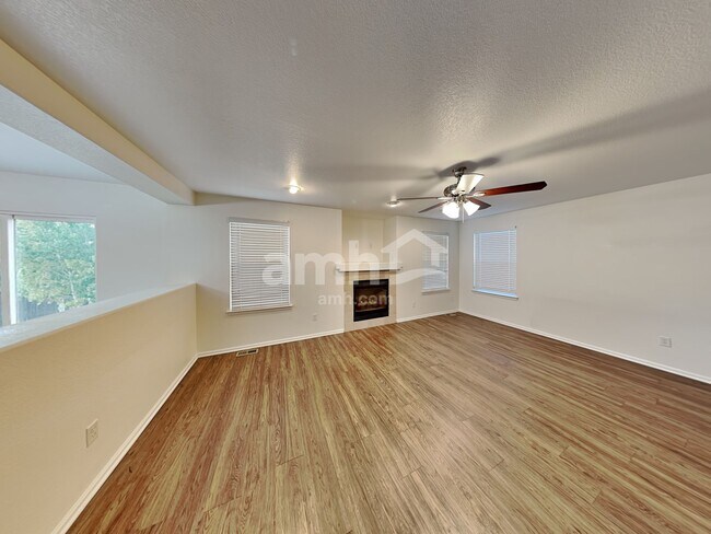 Building Photo - 5479 S Shawnee Way