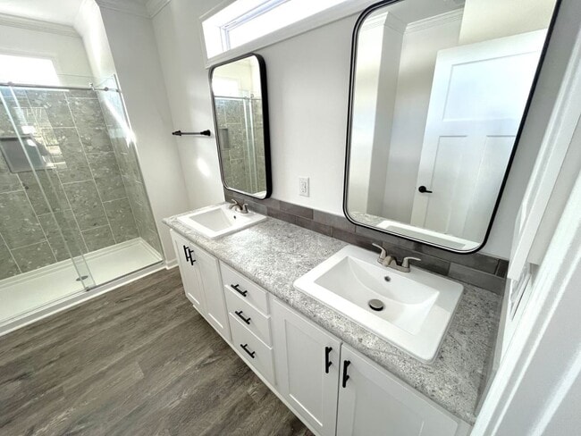 Building Photo - 1009 Vervain Dr