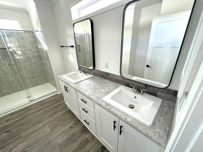 Foto del edificio - 1009 Vervain Dr